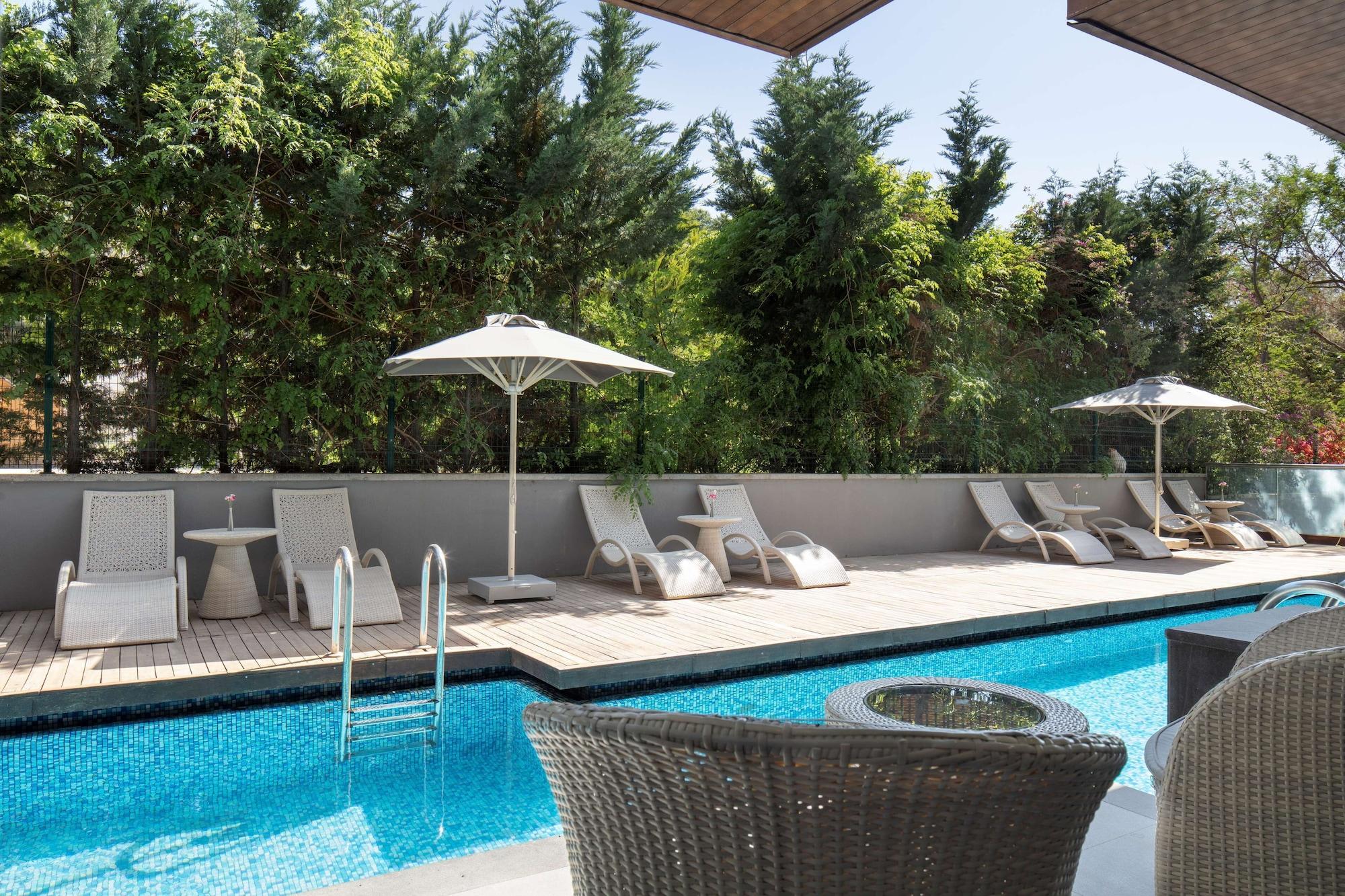 Doubletree By Hilton Kusadası Eksteriør billede