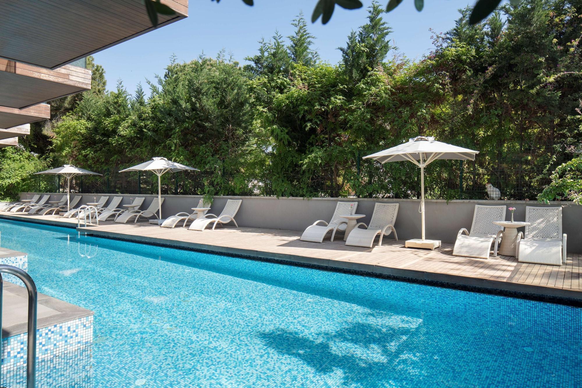 Doubletree By Hilton Kusadası Eksteriør billede
