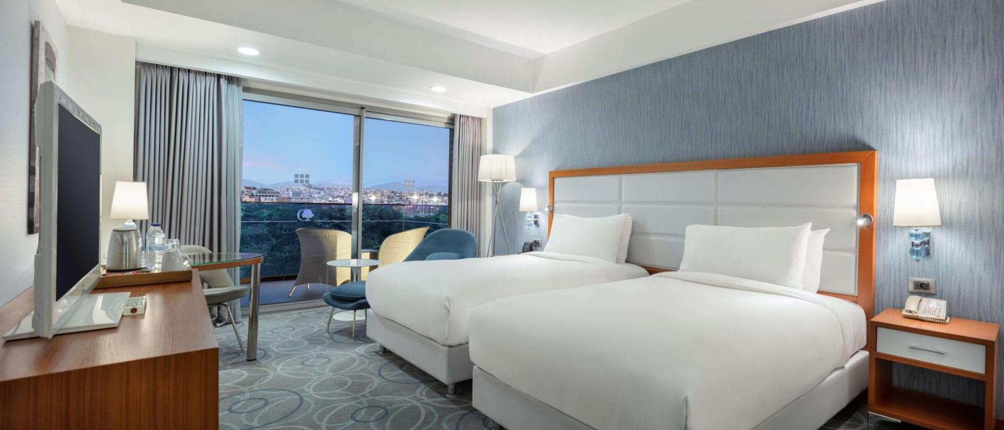 Doubletree By Hilton Kusadası Eksteriør billede