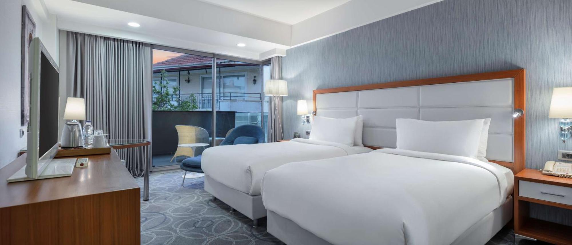 Doubletree By Hilton Kusadası Eksteriør billede