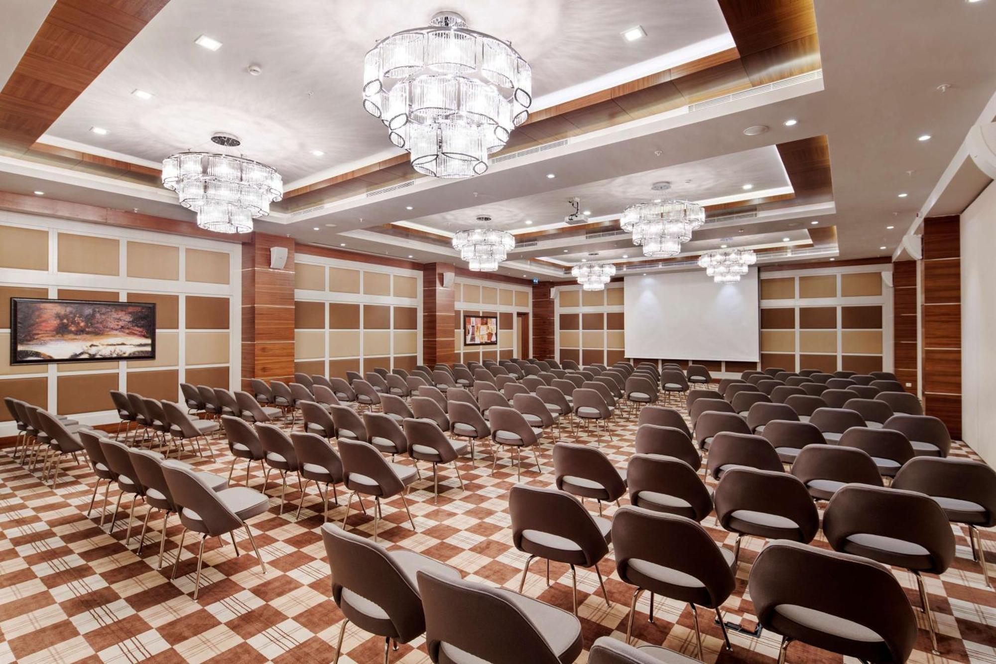 Doubletree By Hilton Kusadası Eksteriør billede