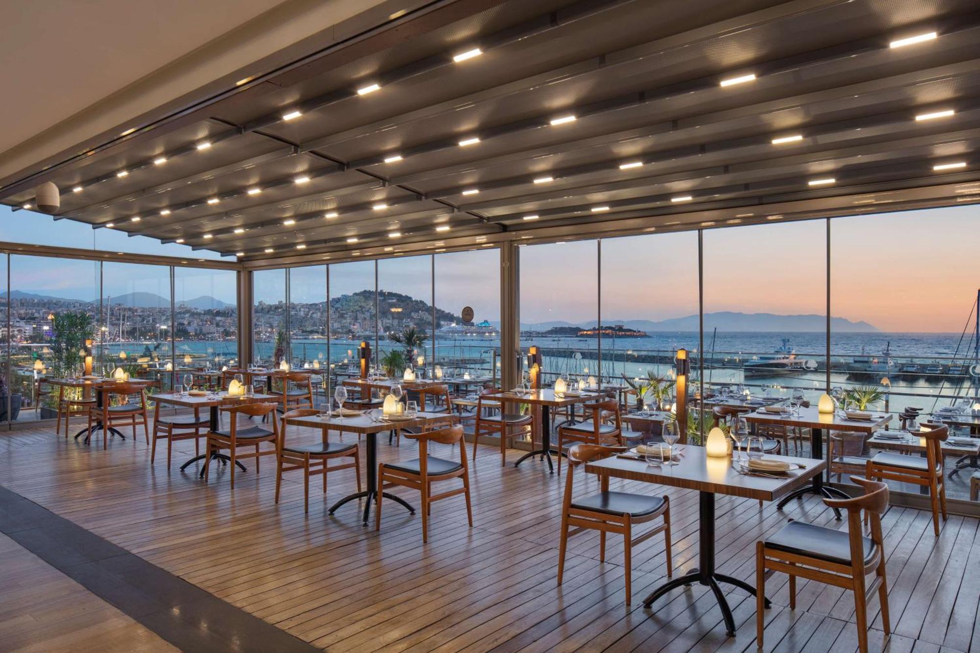Doubletree By Hilton Kusadası Eksteriør billede
