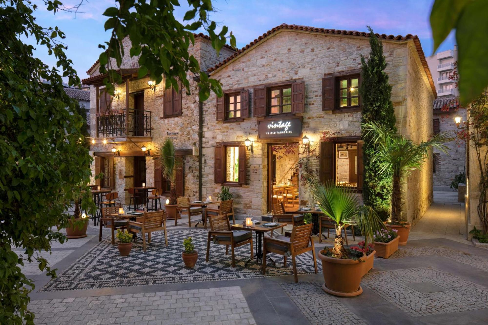Doubletree By Hilton Kusadası Eksteriør billede