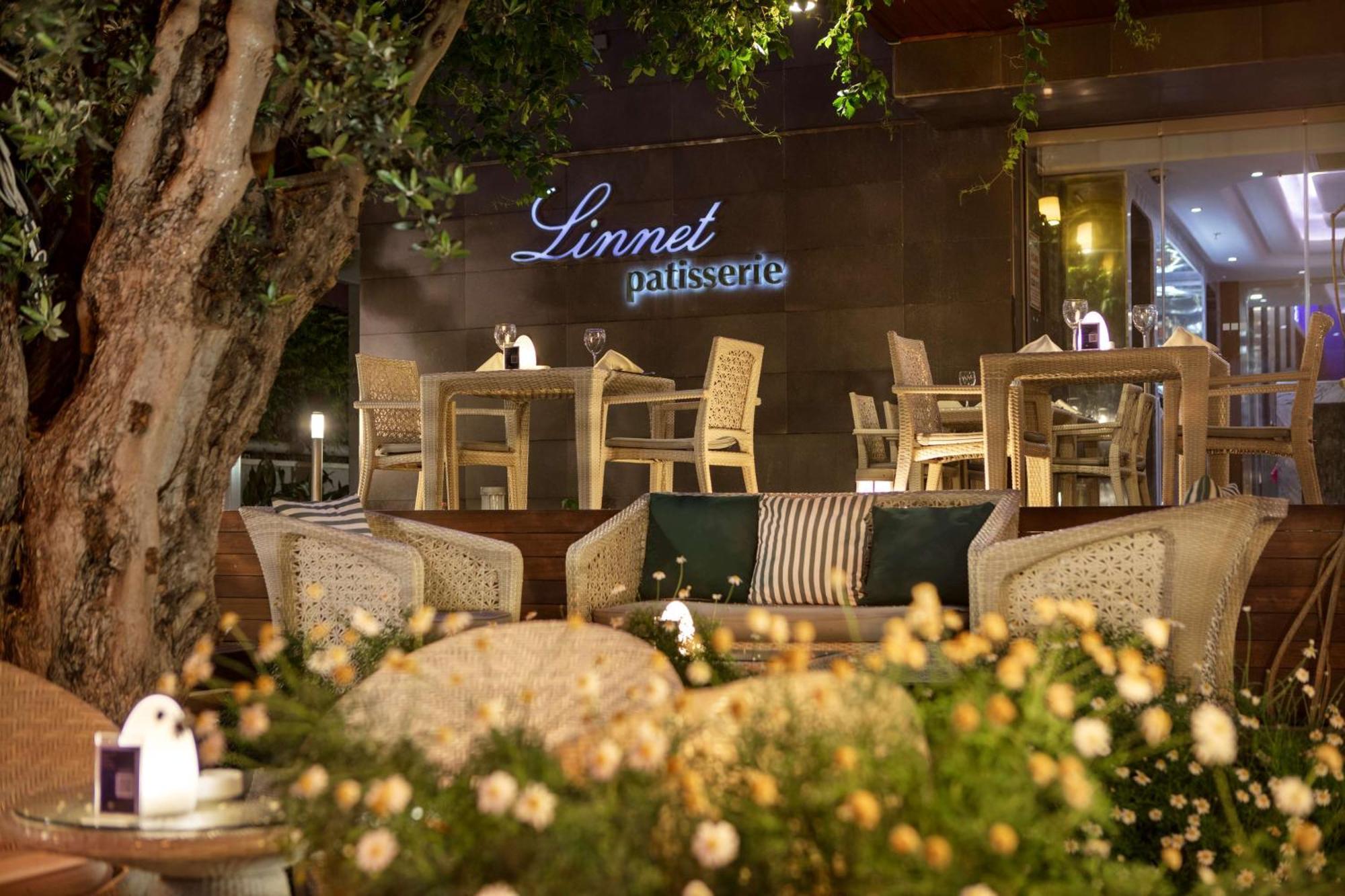 Doubletree By Hilton Kusadası Eksteriør billede