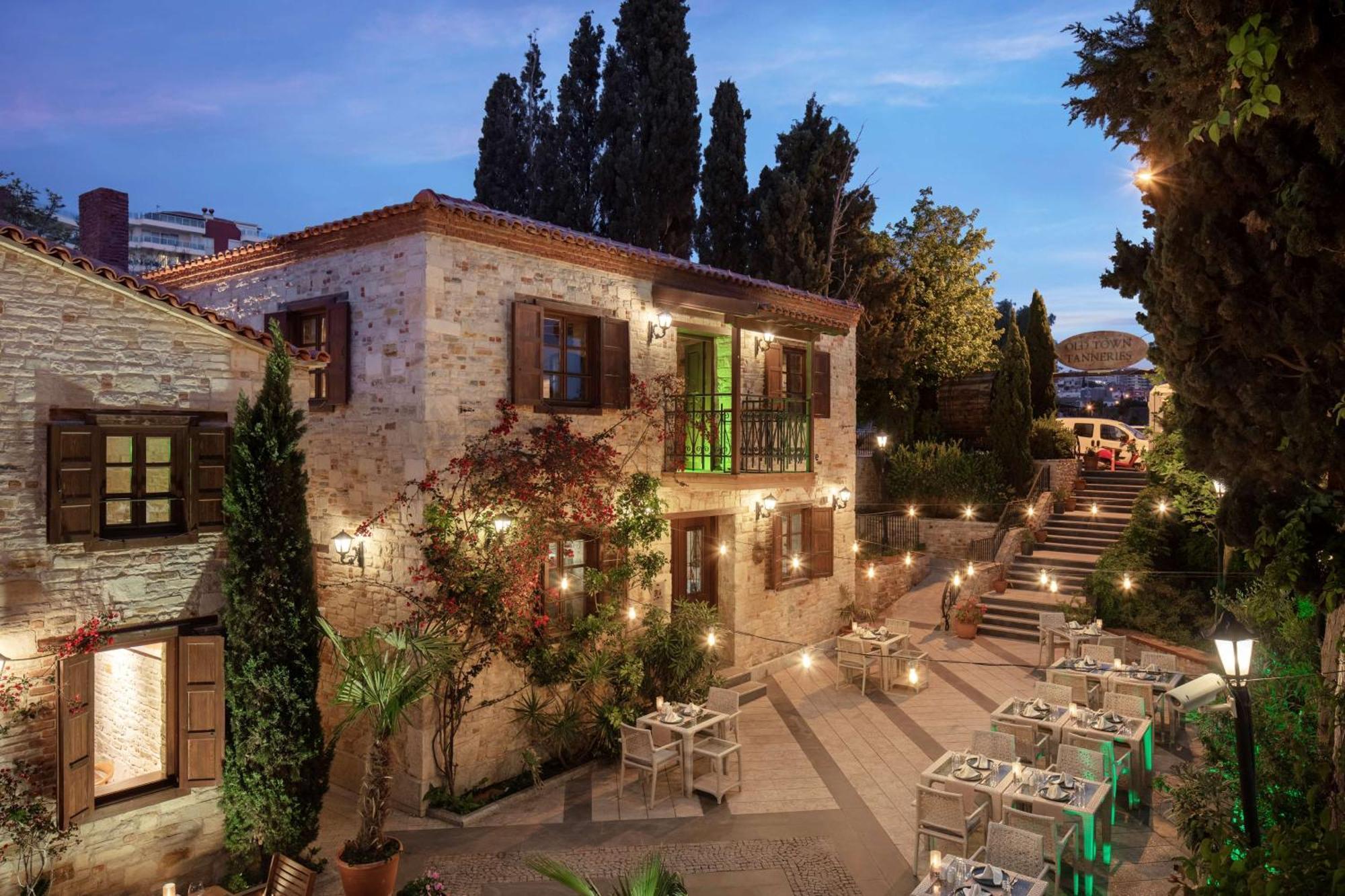 Doubletree By Hilton Kusadası Eksteriør billede